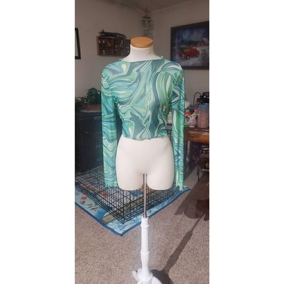 NWOT CHIC ME ULTRA SHEER TOP - Picture 1 of 2